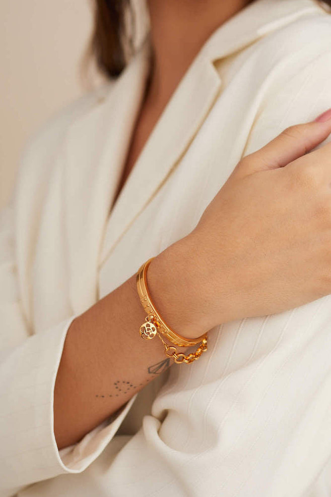 Outhouse-Oh Petite Poppi Handcuff-sincerelyindia.COM